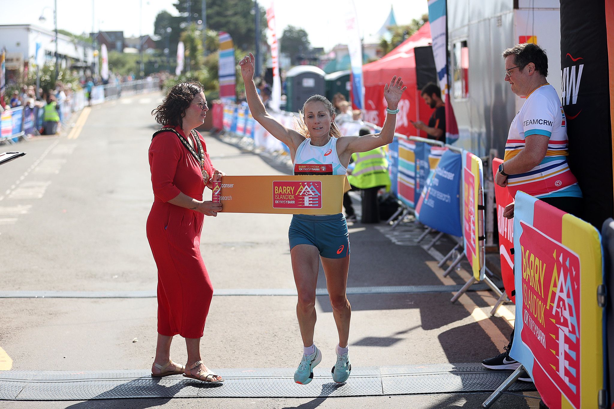 Natasha Wilson wins Barry 10k.jpg