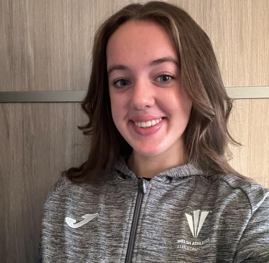 Erin Smith (resized).jpg