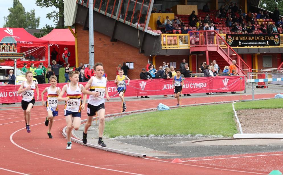Junior League Track Race