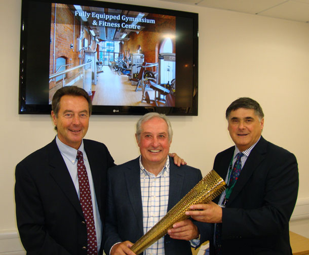 Nick Williams on the right with close friends Lynn Davies and Gareth Edwards.png