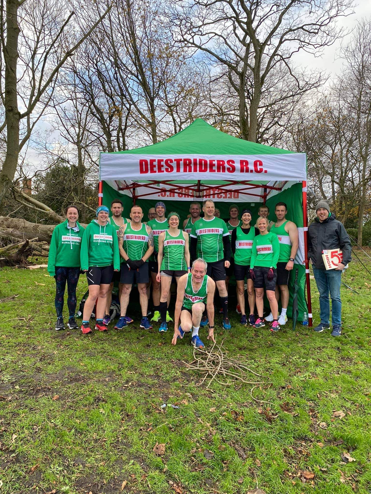 deestriders group.jpg